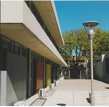 Fachada de la Escuela de Industrias Gráficas